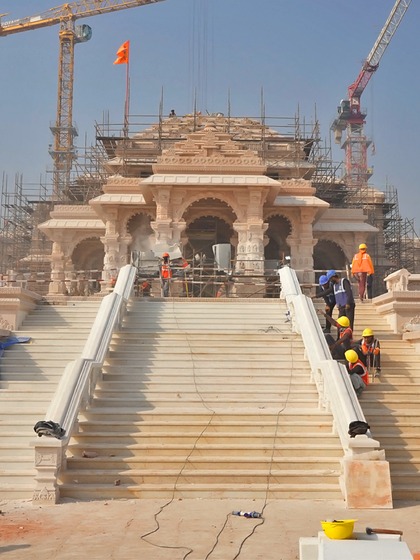 How to reach Ayodhya by air, road or railways?
