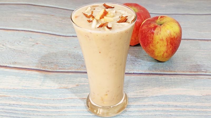 easy and tasty apple milk shake recipe 