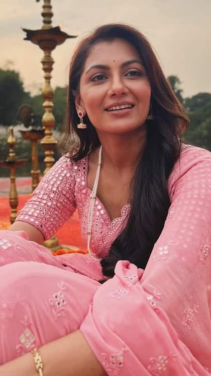 पिंक साड़ी