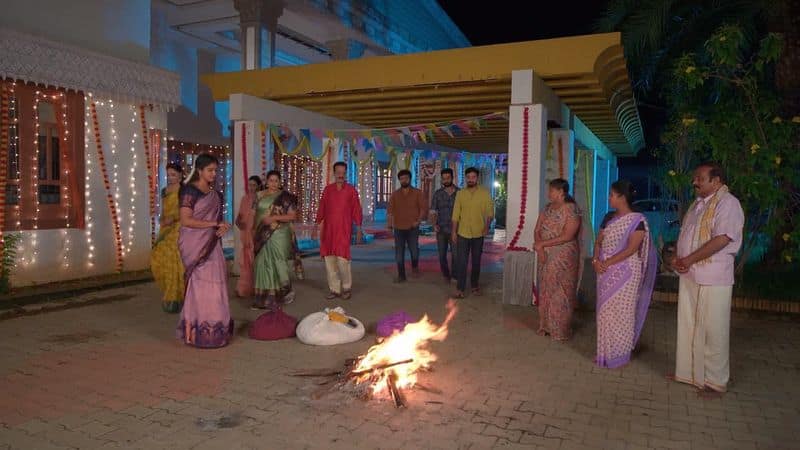 Karthigai deepam serial January 18 today episode gan