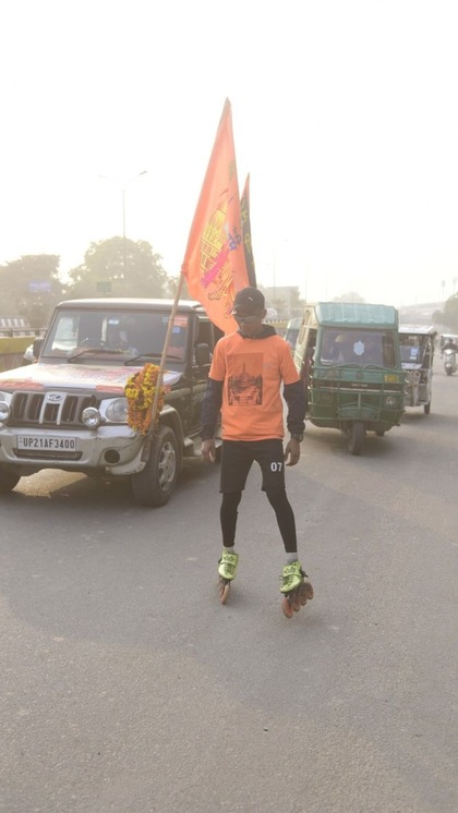 <p>विकास मुरादाबाद के शेरपुर धर्मपुर के रहने वाले हैं। मायनेशन से बात करते हुए विकास ने बताया कि रामलला प्राण प्रतिष्ठा के ऐतिहासिक समारोह का साक्षी बनने के लिए उनके मन में लालसा जगी।</p>
