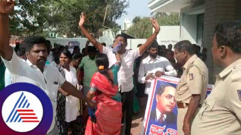 Attempted suicide during protest in front of Tehsildar's office at Mulbagilu at Kolar rav