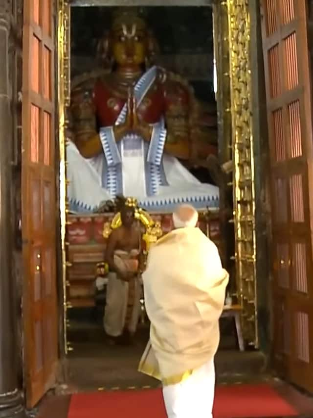 PM Modi in Tamil Nadu, offers prayers at Srirangam temple lns