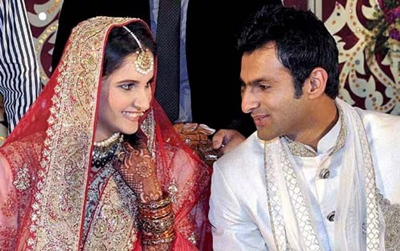 Tennis star Sania Mirza finally breaks silence about husband Pakistani cricketer Shoaib Malik's 3rd Marriage akb