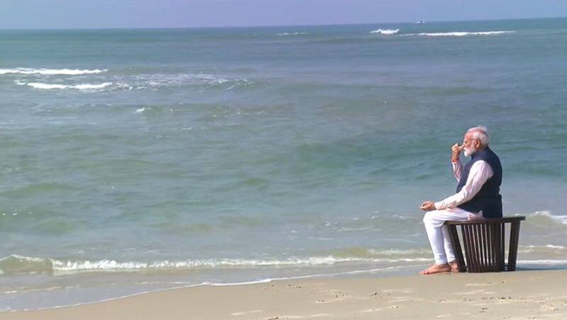 PM Modi did Pranayama in arichal munai point seashore near dhanushkodi  smp