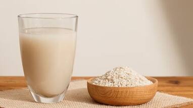benefits-of-applying-rice-water-on-hair benefits-of-applying-rice-water-on-hair