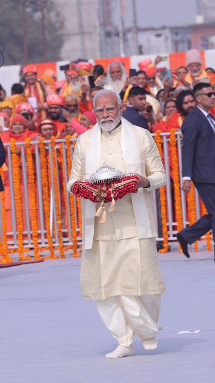 Exclusive: राम मंदिर में विराजे रामलला,देखे प्राण प्रतिष्ठा की Photos
