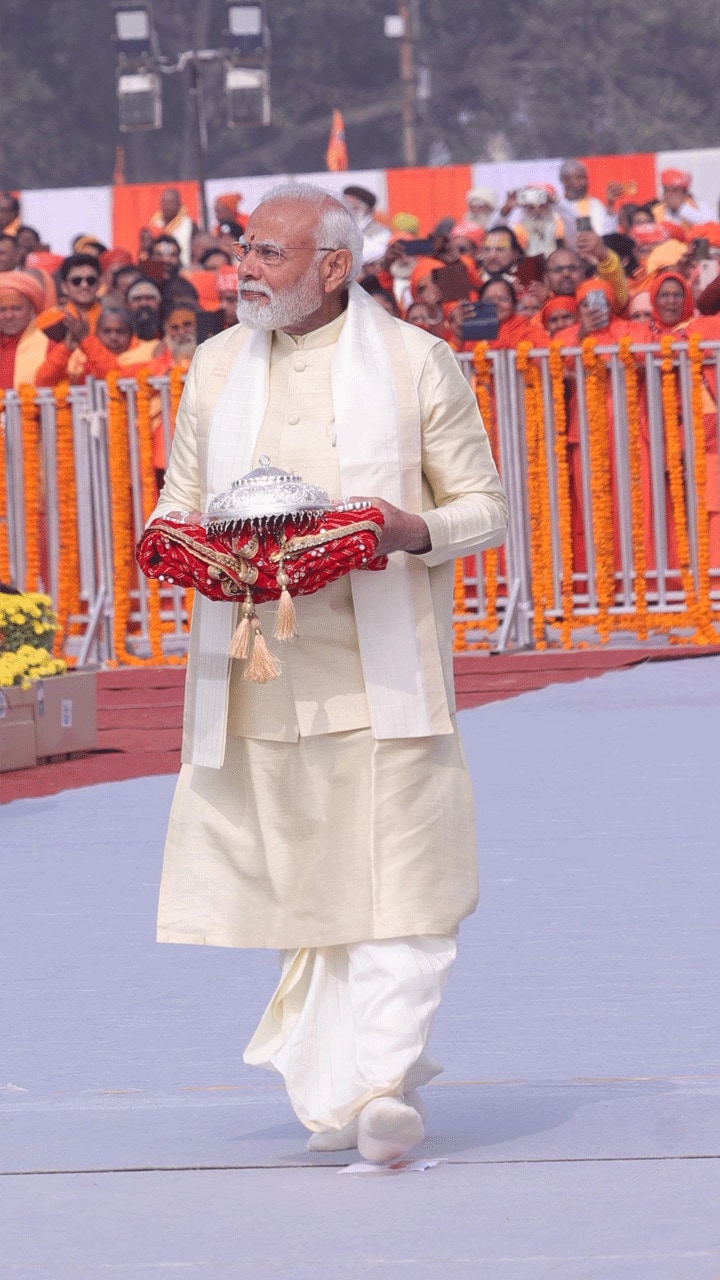 Chief Yajman Narendra Modi enters Ram Temple premises carrying puja samagri for consecration ceremony lns