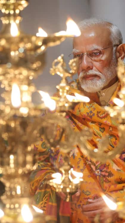<p>इसके साथ ही प्रधानमंत्री मोदी ने कहा कि रामलला भव्य मंदिर में विराजमान हो गए हैं। ये हर भारतवासी के लिए गर्व और भावुक कर देने वाला क्षण है।</p>
