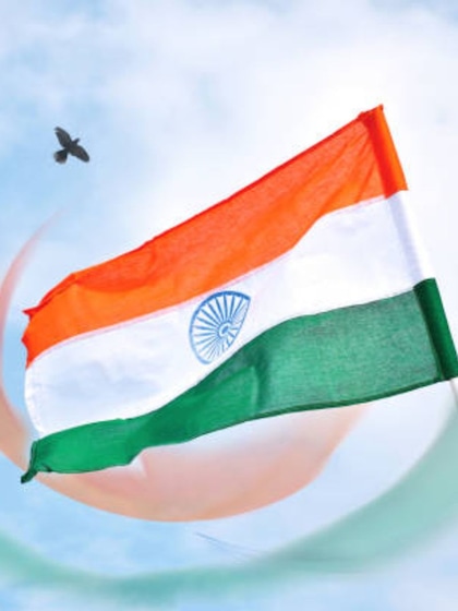 <p>भारतीय राष्ट्रीय ध्वज को 22 जुलाई, 1947 को भारतीय संविधान सभा द्वारा अपनाया गया था, जो भारत की स्वतंत्रता से कुछ समय पहले का दिन था।</p>
