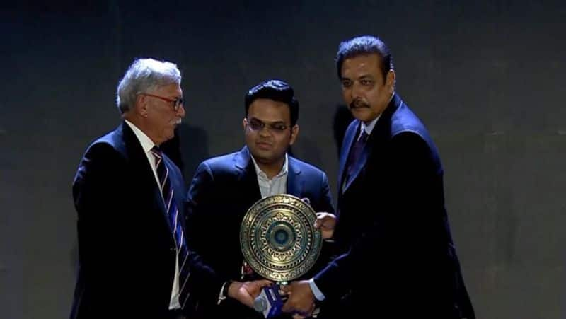 Former Indian Head Coach Ravi Shastri Won Col C K Nayudu Lifetime Achievement Award at Hyderabad rsk