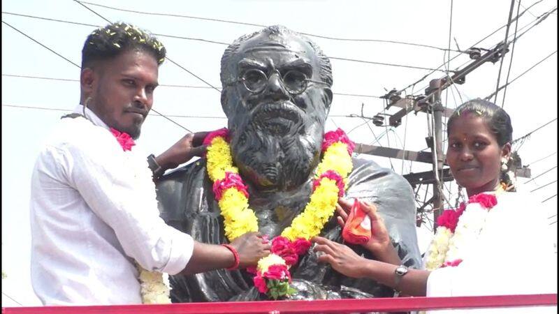 young love pair get married in front of periyar statue in karur district vel