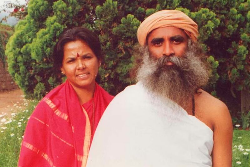 jaggi vasudev previous life story