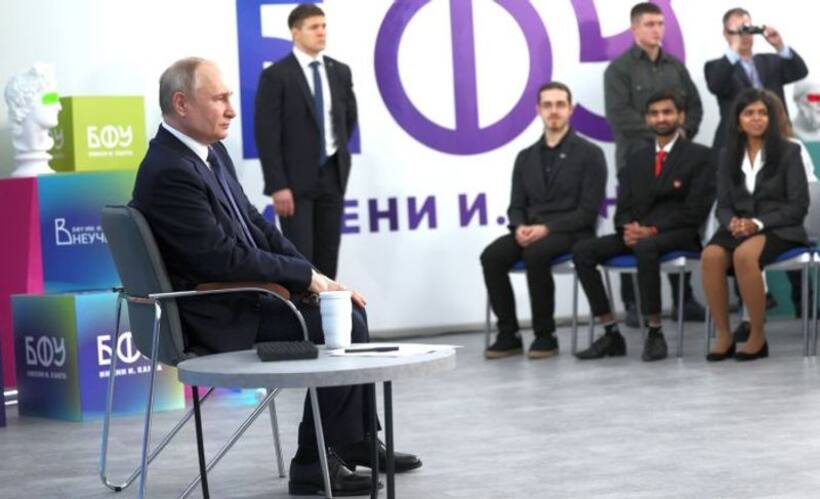 Putin's ally predicts potential threats to Presidential challengers, cites poisoning concerns