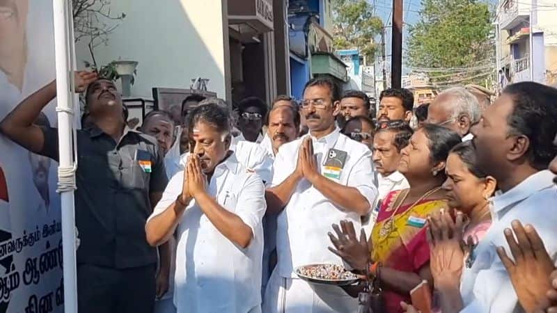 mla o panneerselvam host flagging on republic day in theni district vel