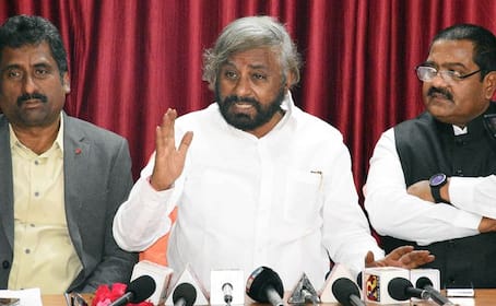 Veerashaiva Lingayat should become an organized force Says Minister Eshwar Khandre gvd