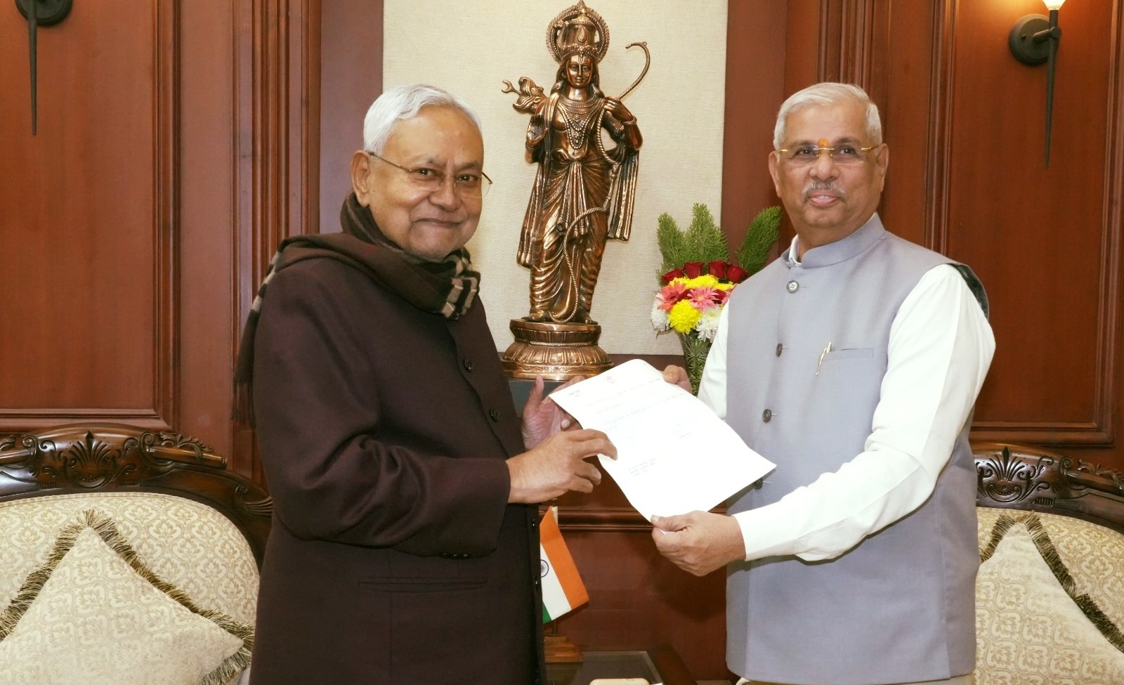 Nitish Kumar has given an explanation regarding India  withdrawal from the alliance KAK