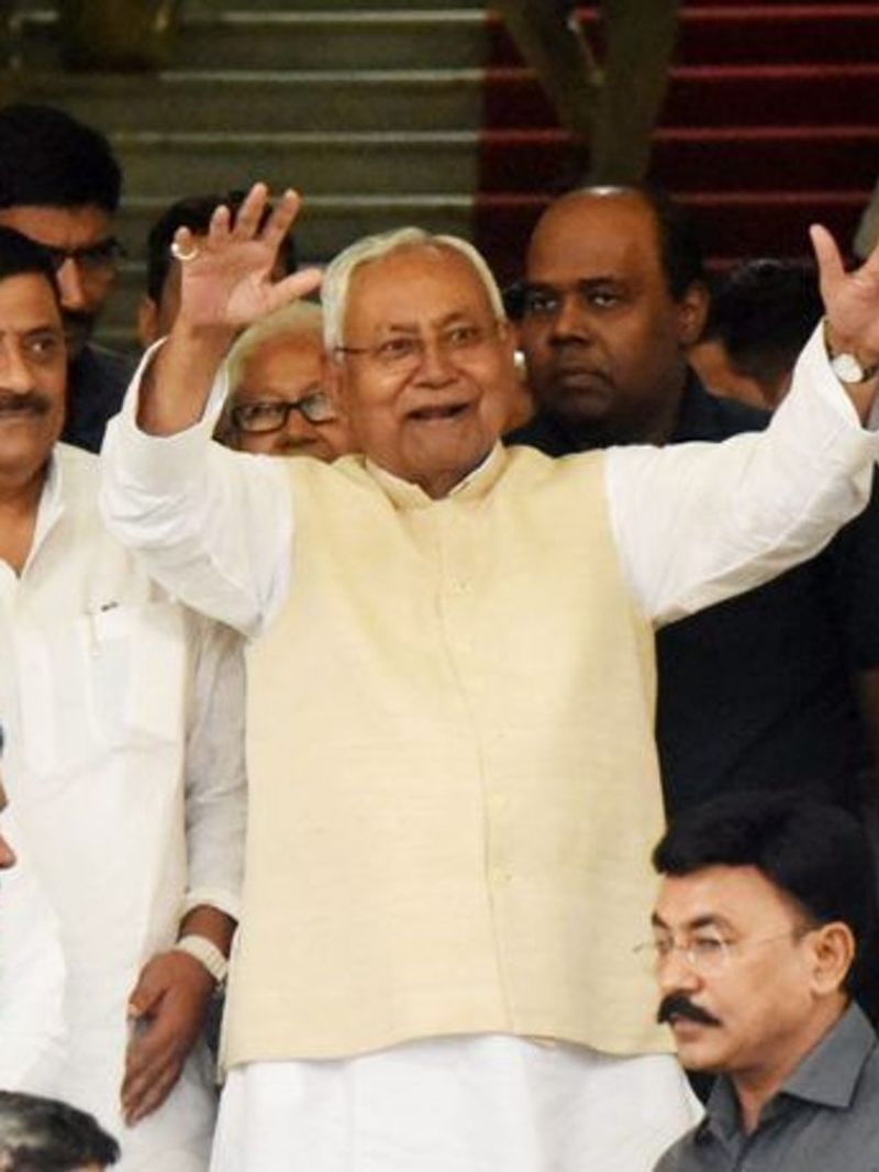 Will Bihar cm nitish kumar reversal help NDA to win election here is what bihar survey says smp