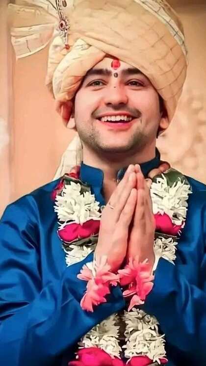 <p> बागेश्वर धाम सरकार की जबरदस्त फैन फॉलोइंग है उन्हें से युवा से लेकर हर पीढ़ी के लोग फॉलो करते हैं लेकिन क्या आप जानते हैं कि वह एक कथा का कितना चार्ज लेते हैं?</p>
