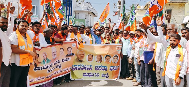   Hanumanthegowda  slams Congress Govt snr