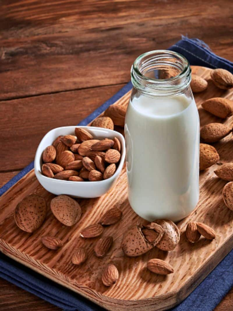 benefits of drinking almond milk 