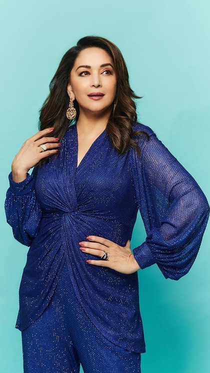 55 की उम्र में बरकरार रहेगा ग्लो,जानें Madhuri Dixit का ब्यूटी सीक्रेट