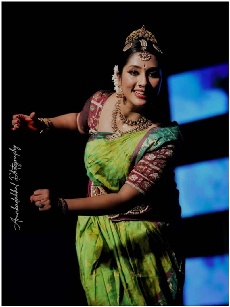 navya nair dance performance at GSFK 