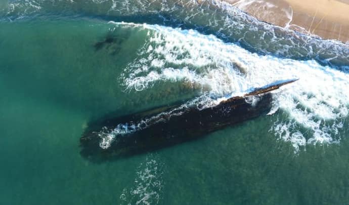 Viral Video: Centuries-old shipwreck found adrift on Canadian coastline sparks mystery (WATCH)