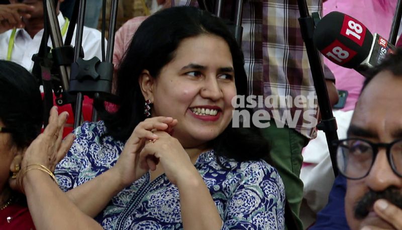 Kerala: CPM defends Veena Vijayan's Exalogic Solutions amid probe by central agencies anr