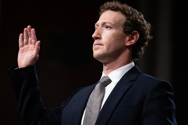 Im sorry Meta boss Mark Zuckerberg to families at fiery US Senate hearing on online child safety (WATCH) snt