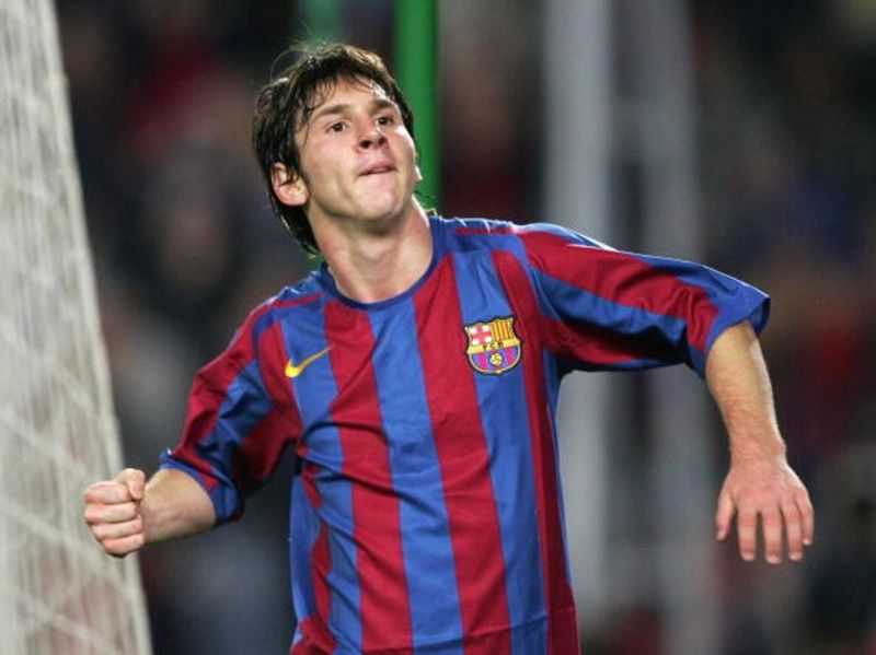 football Napkin bearing Lionel Messi's first Barcelona contract to be auctioned; starting price set at 300,000 pounds snt