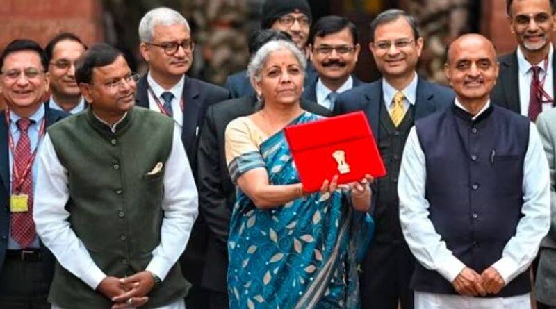 Nirmala Sitharaman chooses blue and cream saree for interim Budget 2024 Vin