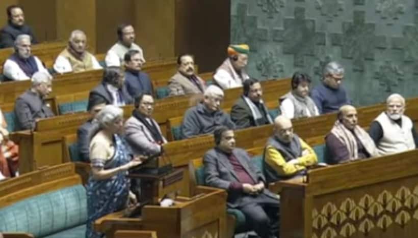   union budget 2024:మీకు ఇల్లు లేదా, పీఎం ఆవాస్ కింద  ఇళ్ల నిర్మాణానికి  నిర్మలా హామీ