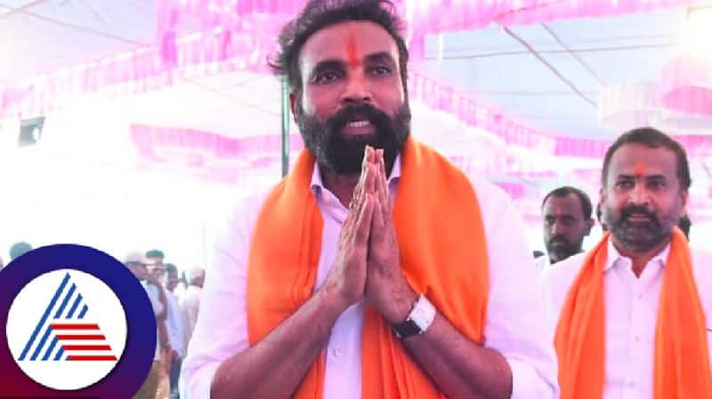 Former bjp minister sriramulu outraged against siddaramaiah in mysuru chalo against muda scam rav