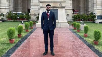 Success Story:...और इस तरह सिद्धार्थ गुप्ता ने UP PCS में ​हासिल की 1st रैंक