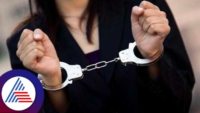 Woman arrested for stealing relatives gold in train at bengaluru rav