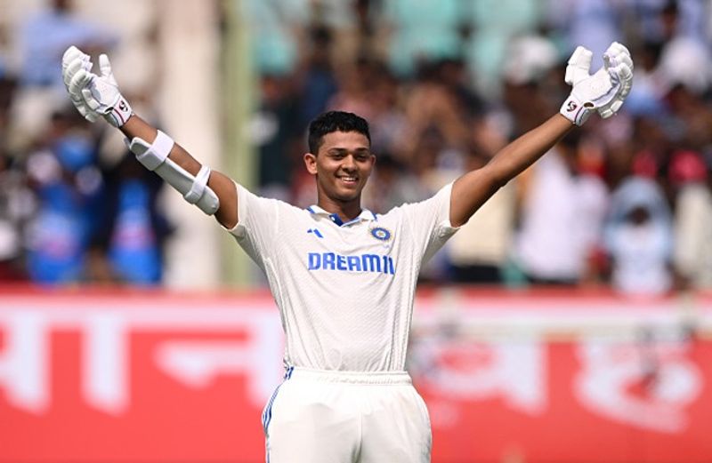 India vs England 2nd test Yashasvi Jaiswal 179 not out help India to score 336 in day 1 ckm