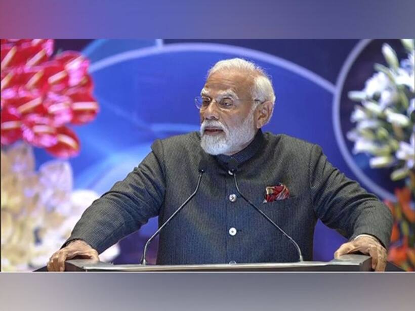 ట్రక్కు డ్రైవర్లకు మోడీ శుభవార్త .. త్వరలో హైవేలపై 1000 విశ్రాంతి కేంద్రాలు , ఫుల్ ఫెసిలిటీస్‌తో