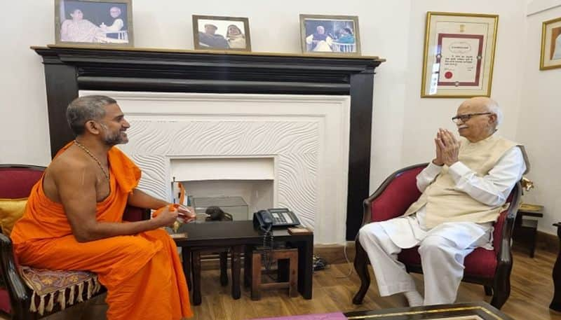 Vishwaprasanna Tirtha Swamiji React to Bharat Ratna to LK Advani grg 