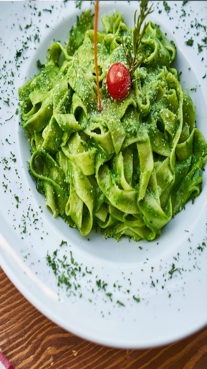 The Perfect Green Pasta Recipe For A Perfect Weekend green-pasta-healthy-recipe iwh