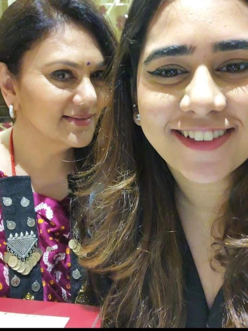 ramanand sagar ramayan fame dipika chikhlia daughter juhi topiwala in family business zkamn