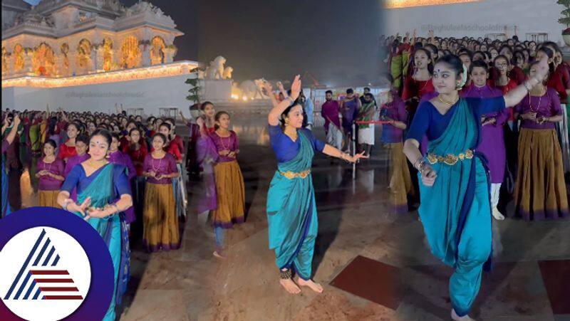 Actress and dancer Ankita Amar  presenting dance to Ramas bhajan in Ayodhya. 