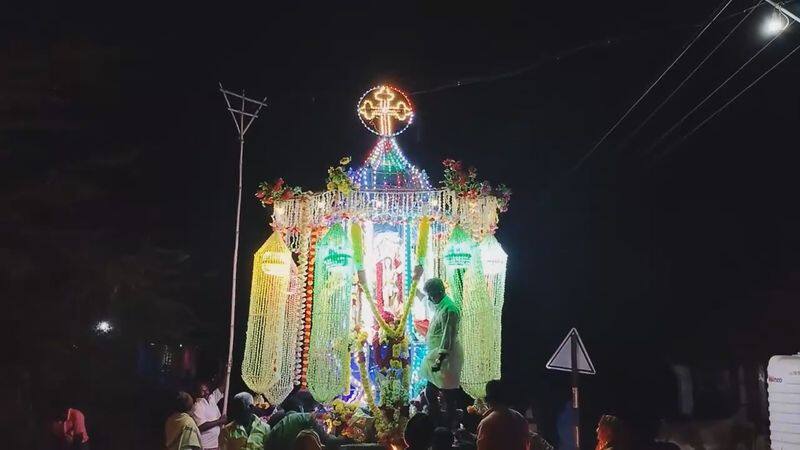 thousands of devotees participated church car festival in pudukkottai district vel