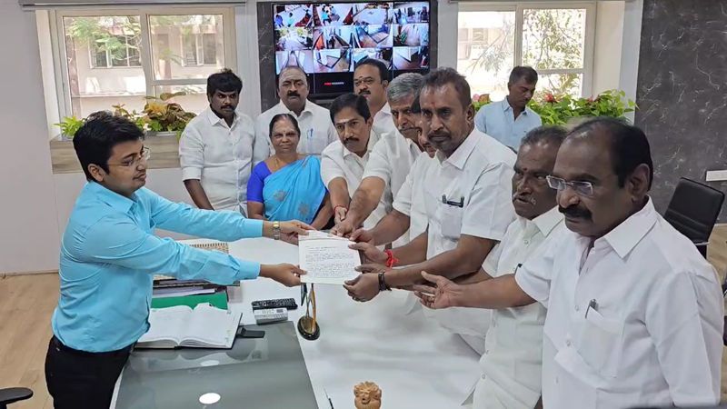 aiadmk mlas petition against dmk members to district collector in coimbatore vel