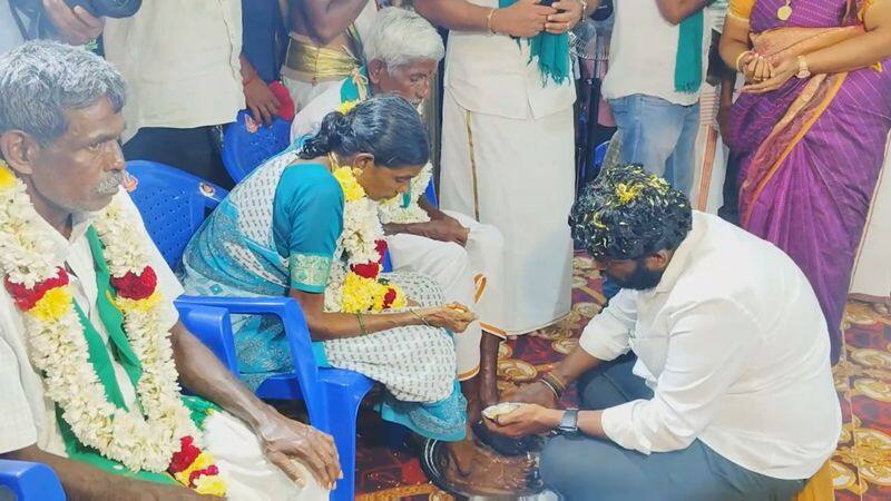 bjp state president annamalai wash a farmers feet and did pooja at en mann en makkal yatra in ranipet district vel