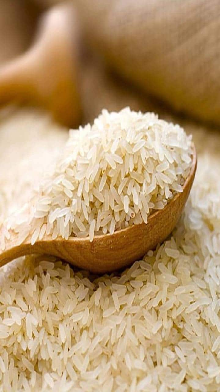 How to use boiled rice for tan removal?