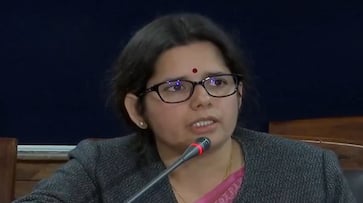 UPSC Success Achieving All India Rank 8 in First Attempt Study Tips from a Topper ias Vandana Singh Chauhan iwh