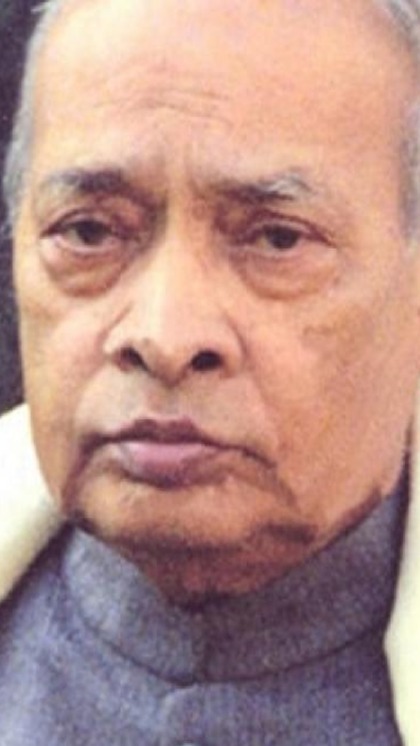 <p>नरसिम्हा राव का जन्म 1921 में आंध्रप्रदेश के करीमनगर में हुआ था। वह 1991 से 1996 से तक भारत के प्रधानमंत्री। नरसिम्हा राव को भारत की अर्थव्यवस्था के उदारीकरण के लिए जाना जाता है।</p>
