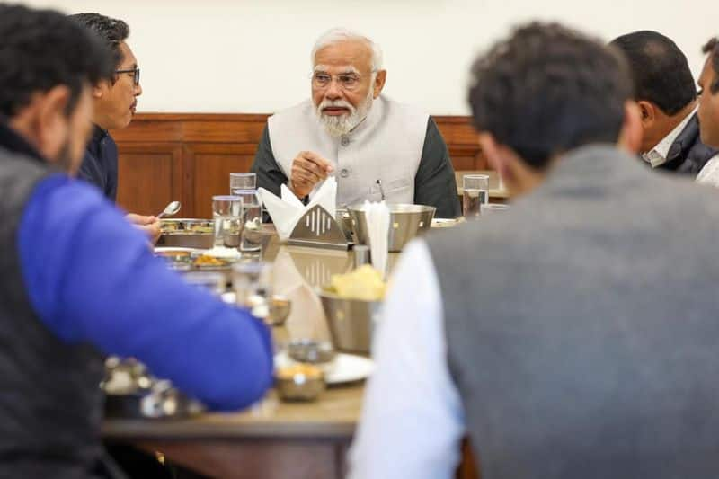 pm narendra modi had launch with fellow mps in parliament canteen kms