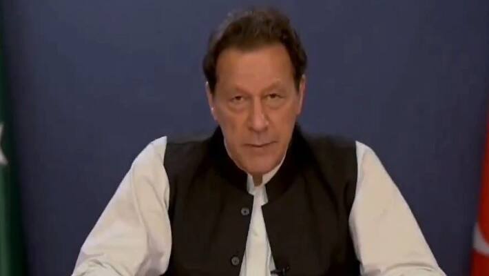 Jailed former Pakistan PM Imran Khan claims his wife was given food mixed with 'toilet cleaner' snt